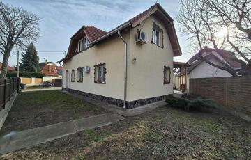 Eladó családi ház