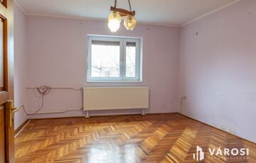 Eladó családi ház