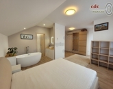 Eladó családi ház Budapest XVII. ker 299 000 000 Ft