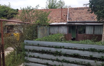 Eladó családi ház