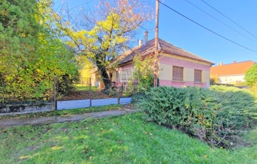 Eladó családi ház