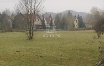 Eladó telek/földterület