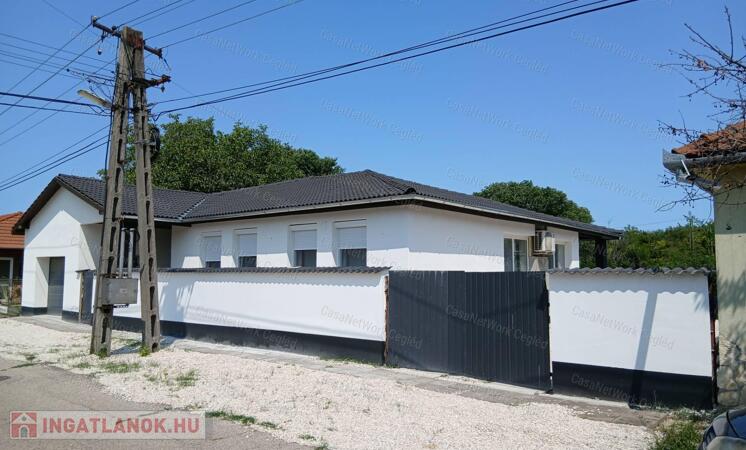 ELADÓ CEGLÉDI 187 m2 ÚJ ÉPÍTÉSŰ CSALÁDI HÁZ.