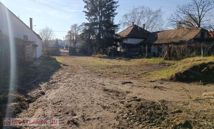 Pusztavámon belterületi építési telek eladó!