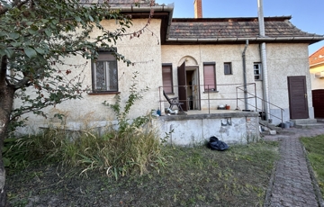 Eladó családi ház