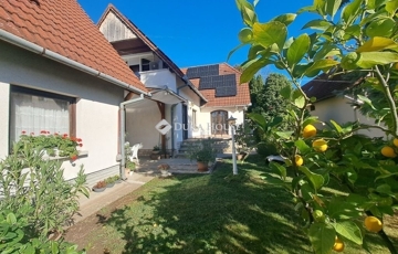 Eladó családi ház