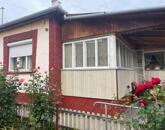 Újszászon közel a vasútállomáshoz takaros ház eladó!