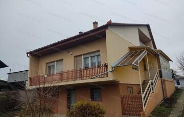 Eladó családi ház