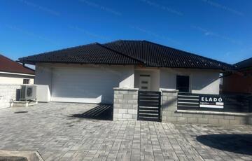 Eladó családi ház