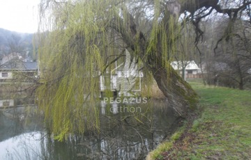 Eladó telek/földterület