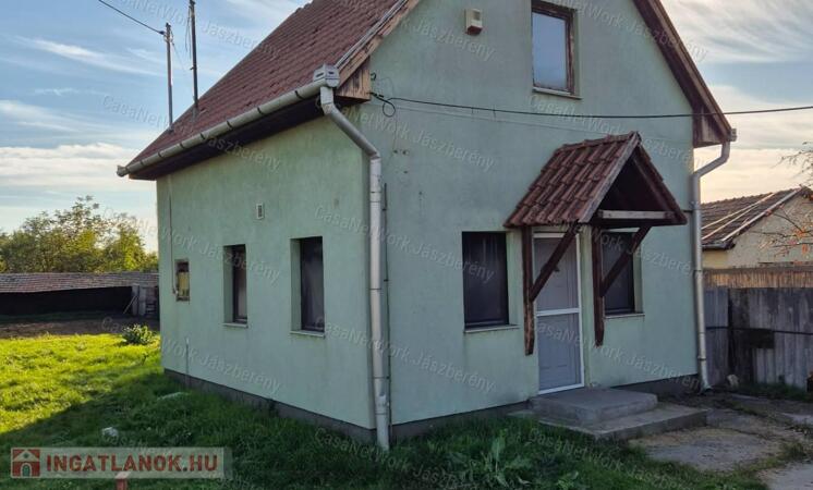 Jászárokszálláson vállalkozásra alkalmas vendéglátóipari egység eladó