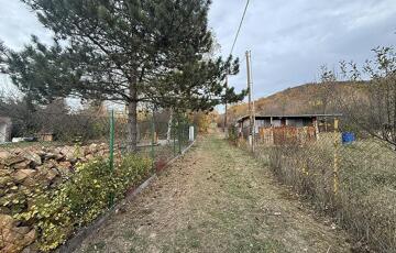 Eladó telek/földterület