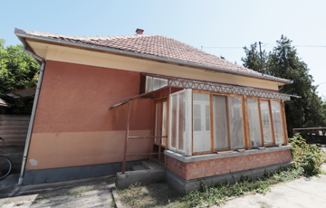 Eladó családi ház