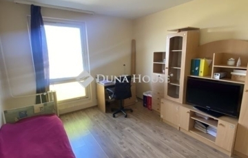 Eladó lakás