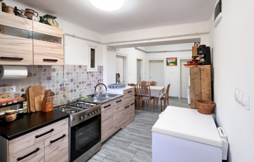 Eladó családi ház