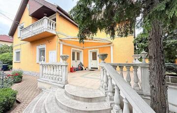 Eladó családi ház