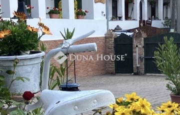 Eladó családi ház