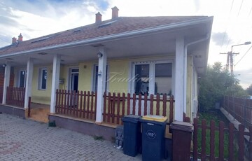 Eladó családi ház