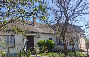 Eladó családi ház