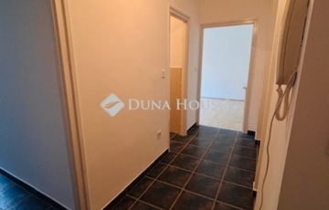 Eladó lakás
