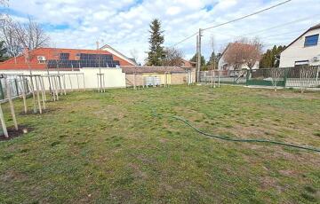 Eladó telek/földterület