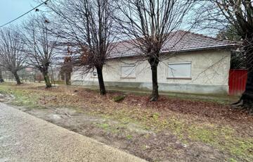 Eladó családi ház