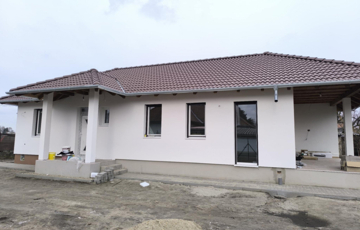 Eladó családi ház