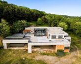 Eladó családi ház Siklós 349 000 000 Ft