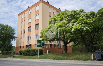 Eladó lakás
