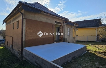 Eladó családi ház