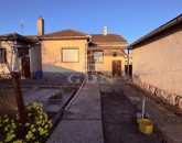 Eladó családi ház Esztergom 53 000 000 Ft