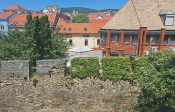 Eladó lakás