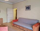 Szolnokon belvárosi erkélyes, csendes garzon kiadó!