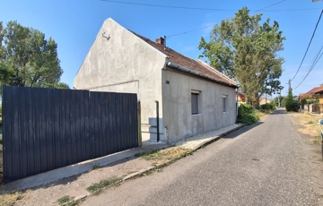 Eladó családi ház