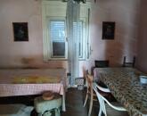 Eladó Tiszaföldváron egy 68 m2-es családi ház földterülettel.