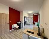 Kiadó iroda/üzlethelyiség Vác 200 000 Ft