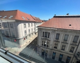 Kiadó iroda/üzlethelyiség Győr 57 200 Ft