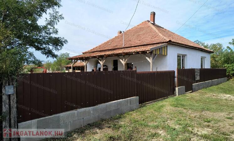 Eladó családi ház Tiszaroffon!