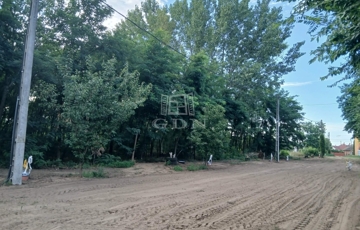 Eladó telek/földterület