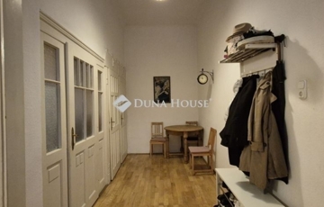 Eladó lakás