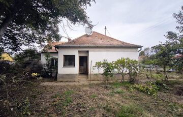 Eladó családi ház