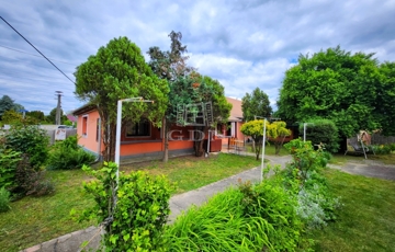 Eladó családi ház