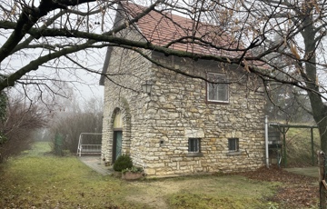 Eladó telek/földterület