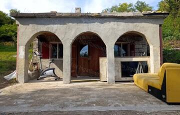 Eladó telek/földterület