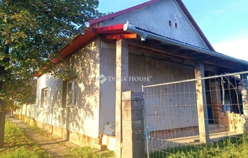 Eladó családi ház