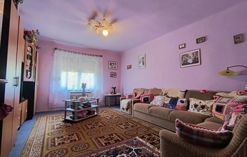 Eladó családi ház