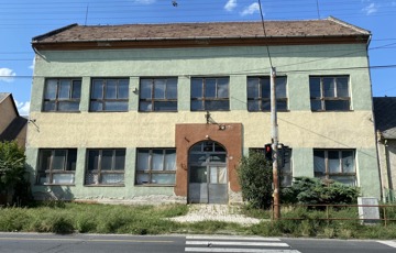 Eladó családi ház