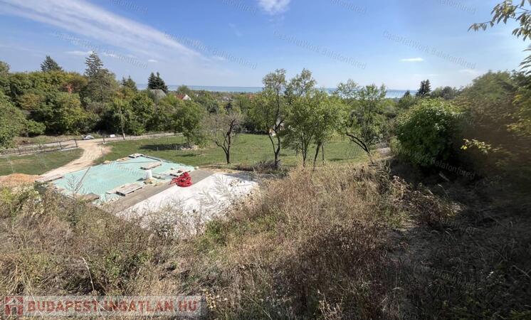 Paloznaki Balatoni Panorámás épület és szőlő birtok                                 