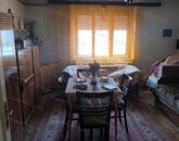 Cibakháza központjában felújítandó családi ház nagy portával eladó