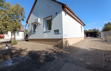 Eladó családi ház